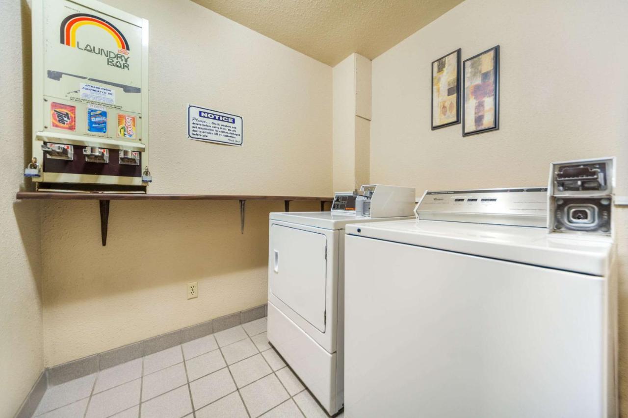 Econo Empire Mall Hotel Sioux Falls